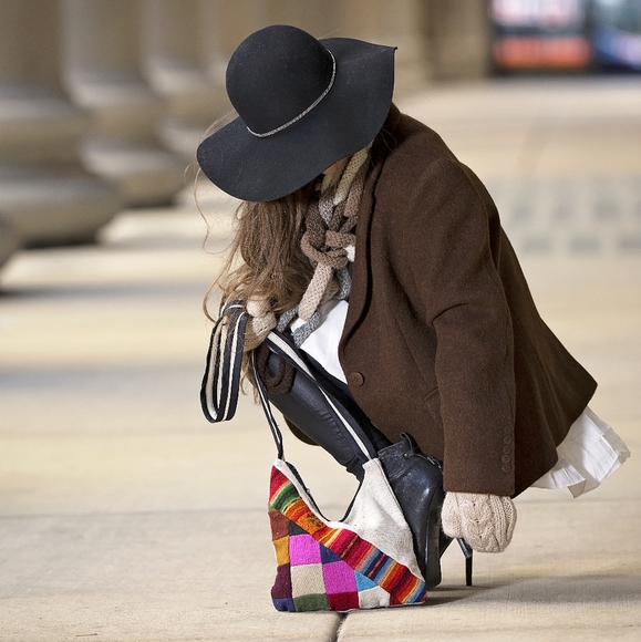 Brown - Picture 8 of 12